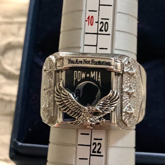 "Never Forgotten" POW-MIA Tribute Men's Ring - Picture 5 of 5